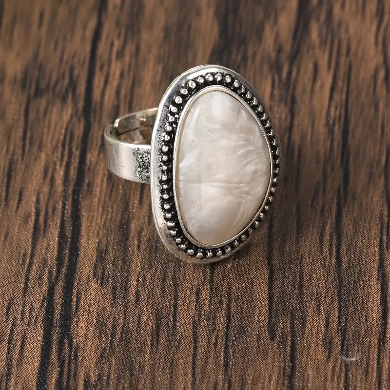 Vintage White Stone Silver Ring