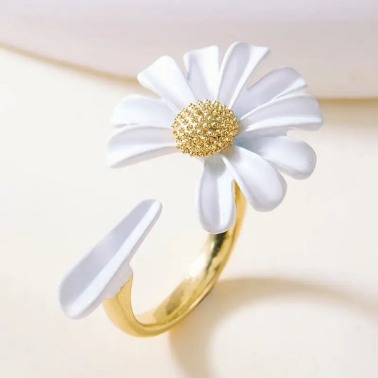 Daisy Gold Open Ring