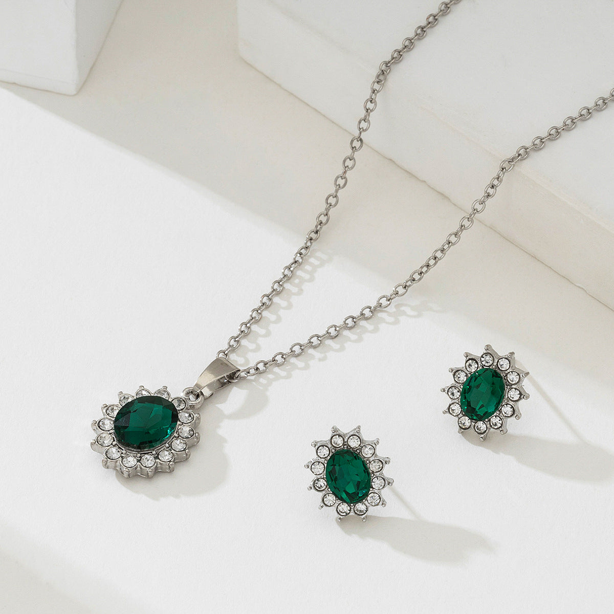 Katya Smeryn Jewelry emerald | White Gold