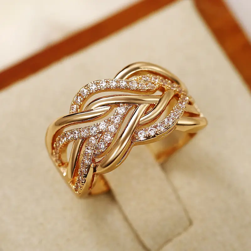 Braided Wavy Zirconia Gold Ring