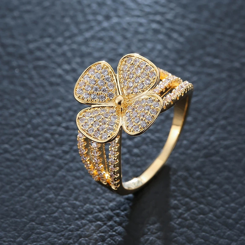 Bright Blossom Gold Ring